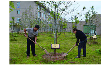 虹潤公司董事長蒞臨武夷學(xué)院講學(xué)