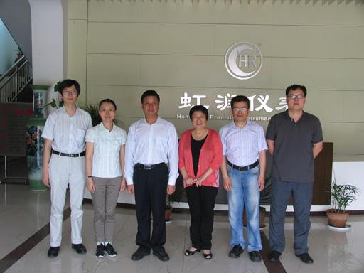 上海理工大學(xué)領(lǐng)導(dǎo)、教授一行考察虹潤(rùn)公司