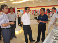 南平市委副書(shū)記黃福清、市委常委統(tǒng)戰(zhàn)部部長(zhǎng)黃健平一行視察虹潤(rùn)公司