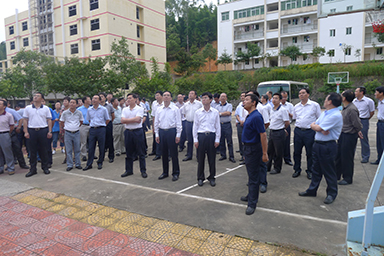 南平市市委書記裴金佳、市長(zhǎng)林寶金率市委市政府全部領(lǐng)導(dǎo)及各市縣主要領(lǐng)導(dǎo)一行蒞臨我公司視察指導(dǎo)